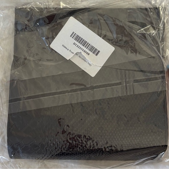 Makeup Brush Set 8 brushes black snap travel case wedding gift travel vacation - Picture 6 of 6